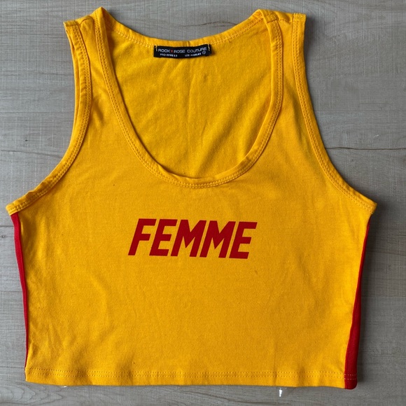 Sporty Crop Top “FEMME” - Picture 2 of 4
